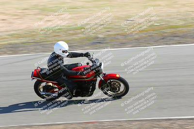 media/Feb-05-2023-Classic Track Day (Sun) [[c35aca4a42]]/Group 2/session 1 turn 9/